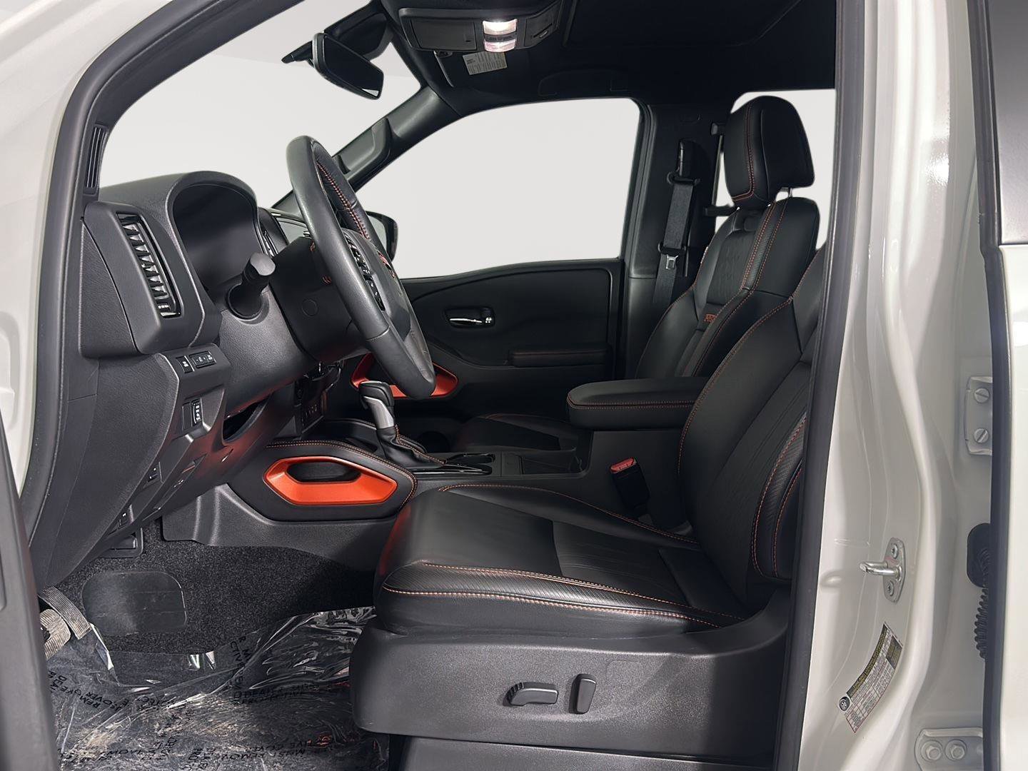 Used 2024 Nissan Frontier PRO-4X w/ Pro Premium Package image 5