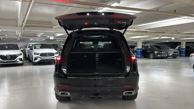 New 2026 Mercedes-Benz GLS 580 4MATIC image 7
