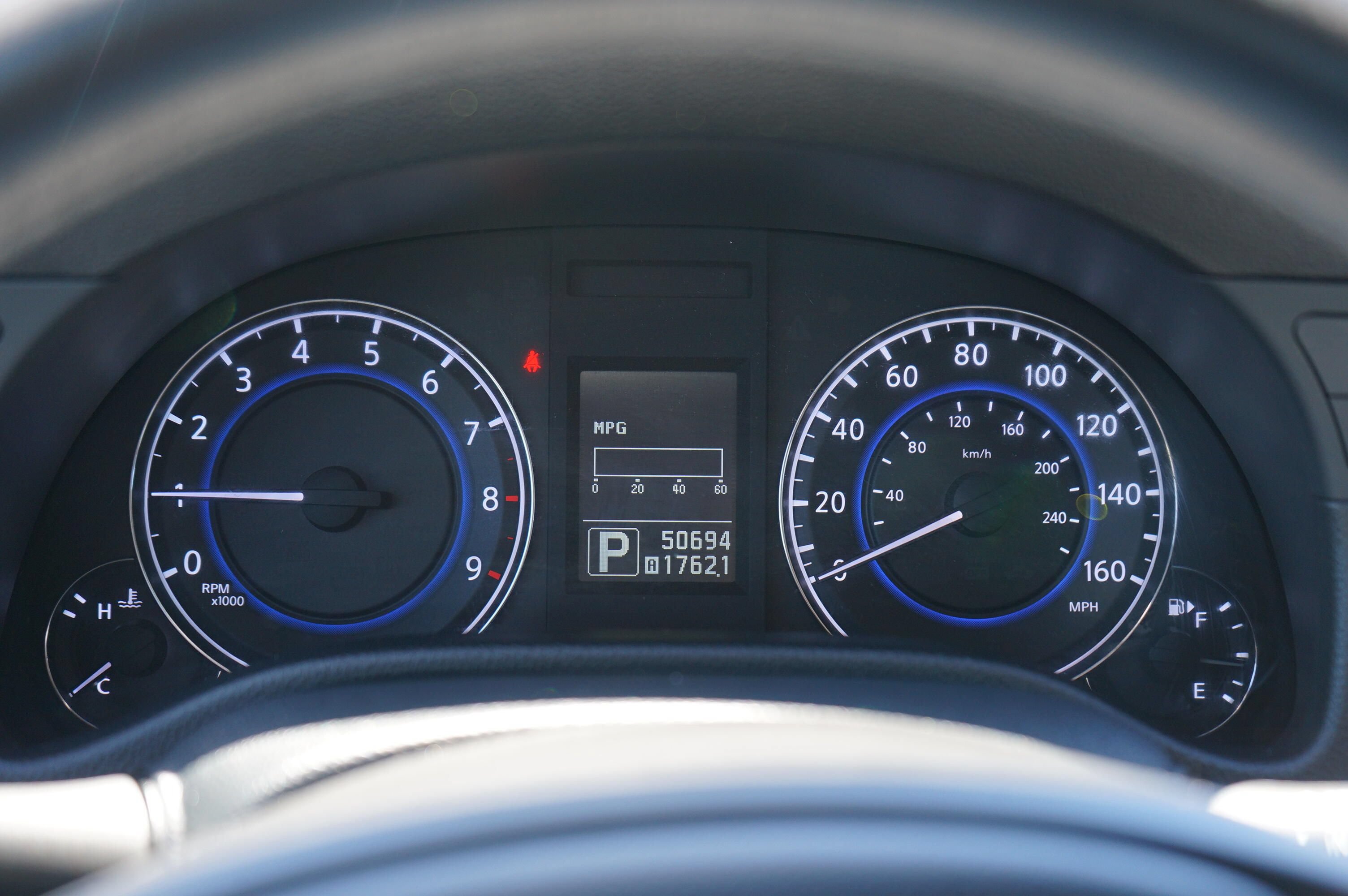 Used 2012 INFINITI G25 Journey RWD image 9