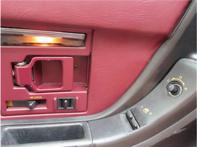 Used 1993 Chevrolet Corvette Convertible image 9