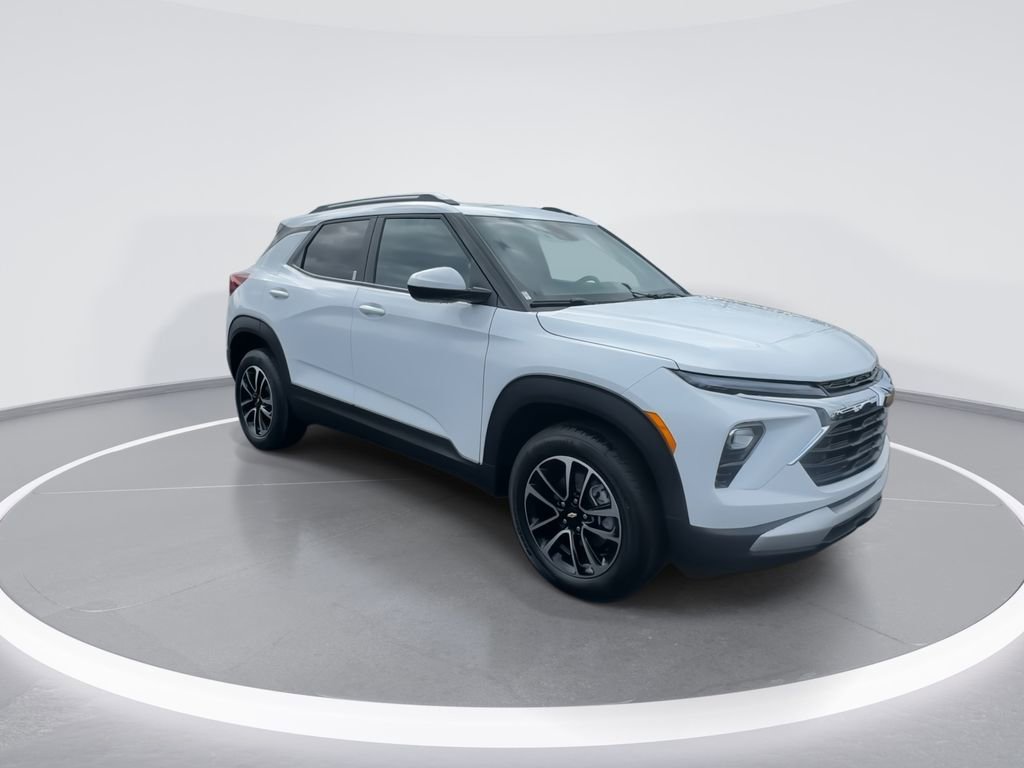 New 2026 Chevrolet TrailBlazer LT AWD/4WD image 2