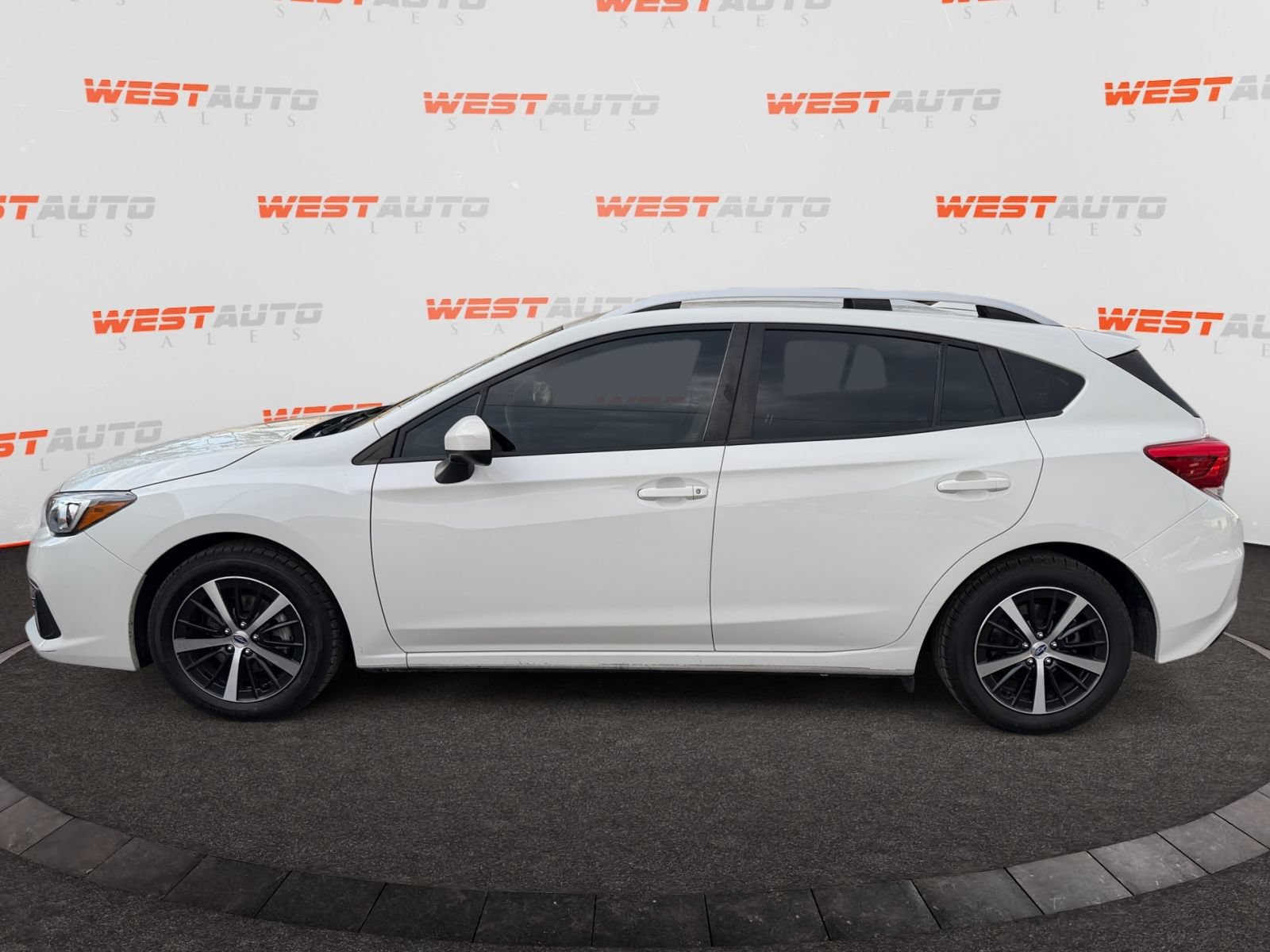 Used 2022 Subaru Impreza 2.0i Premium AWD/4WD image 2
