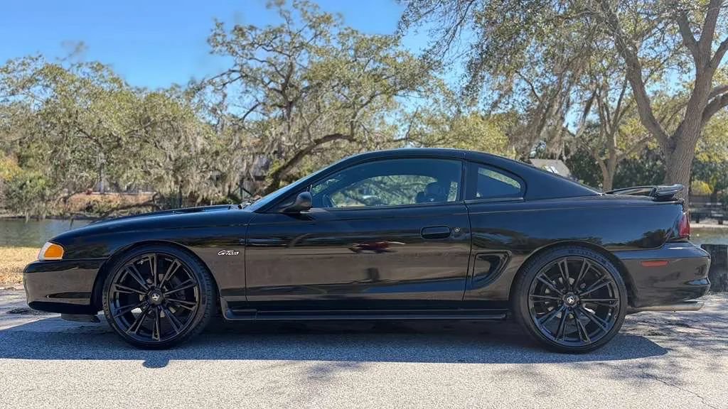 Used 1998 Ford Mustang GT RWD image 23