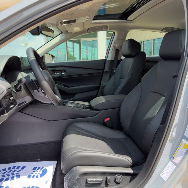 New 2026 Honda Accord Touring image 11