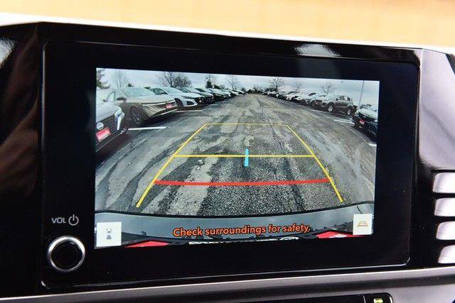 Used 2025 Toyota Camry LE image 13