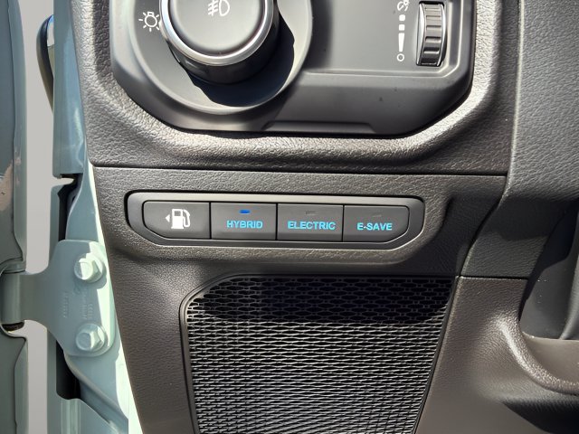 Used 2024 Jeep Wrangler Unlimited AWD/4WD image 14