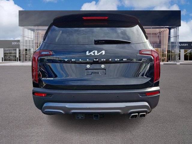 Used 2022 Kia Telluride EX w/ EX Premium Package image 5