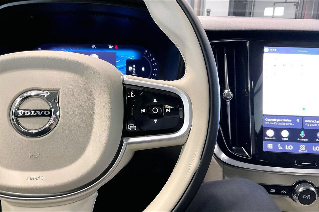 Certified 2025 Volvo V60 B5 Cross Country Plus AWD/4WD image 13
