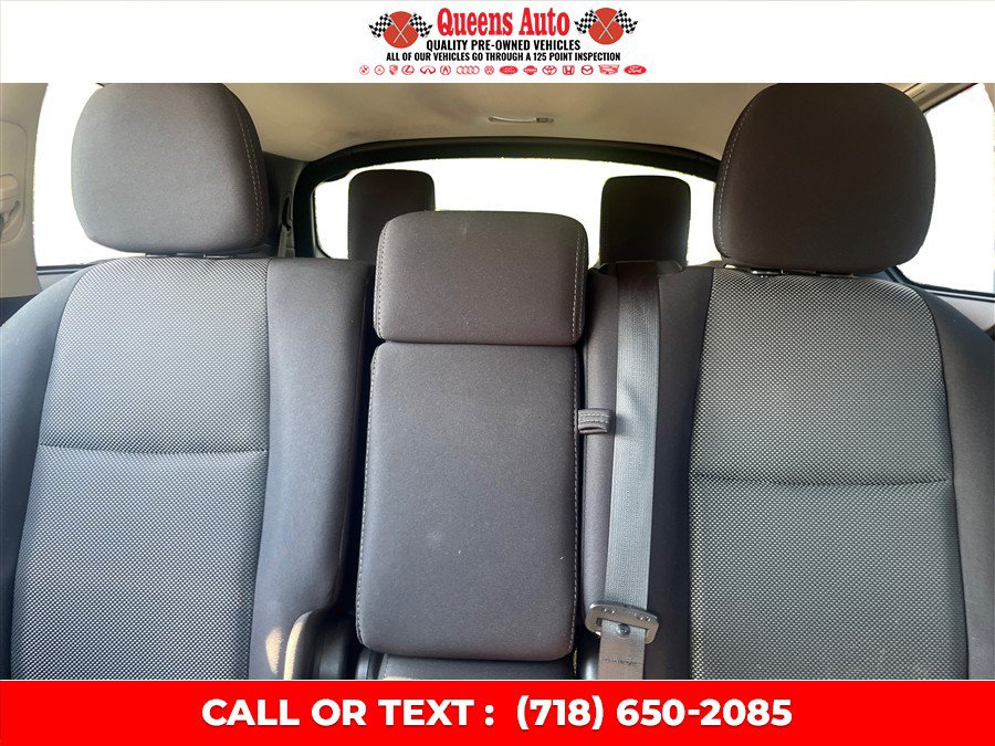 Used 2019 Nissan Pathfinder S AWD/4WD image 15