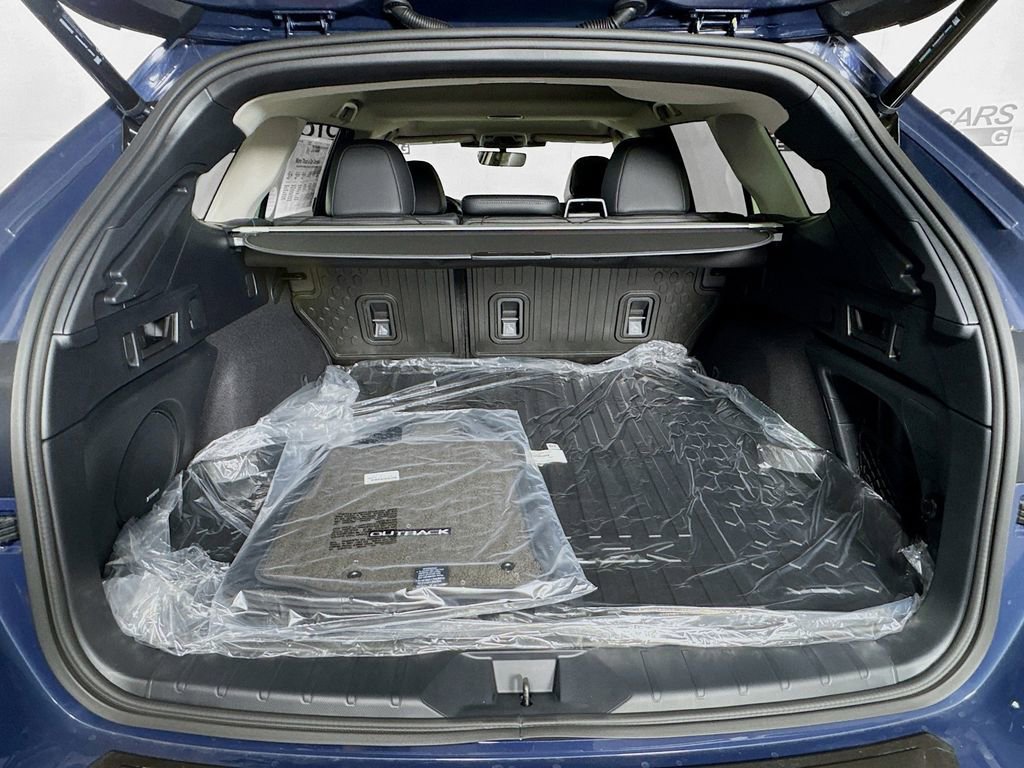 Used 2025 Subaru Outback Limited AWD/4WD image 26