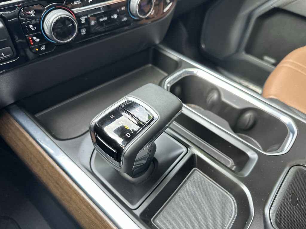 Used 2025 Chevrolet Silverado 1500 High Country image 28