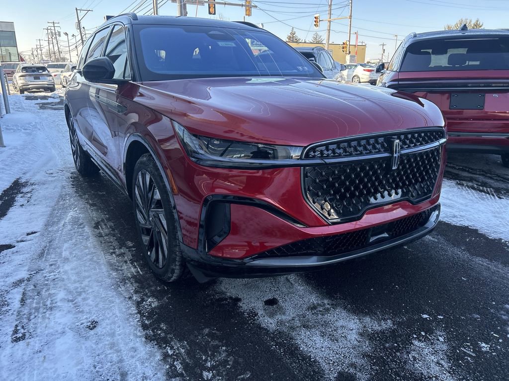 New 2025 Lincoln Nautilus Reserve w/ Jet Appearance Package image 4