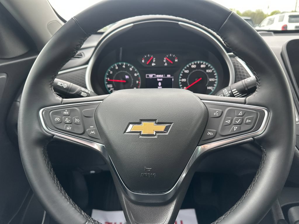 Used 2024 Chevrolet Malibu RS FWD image 19