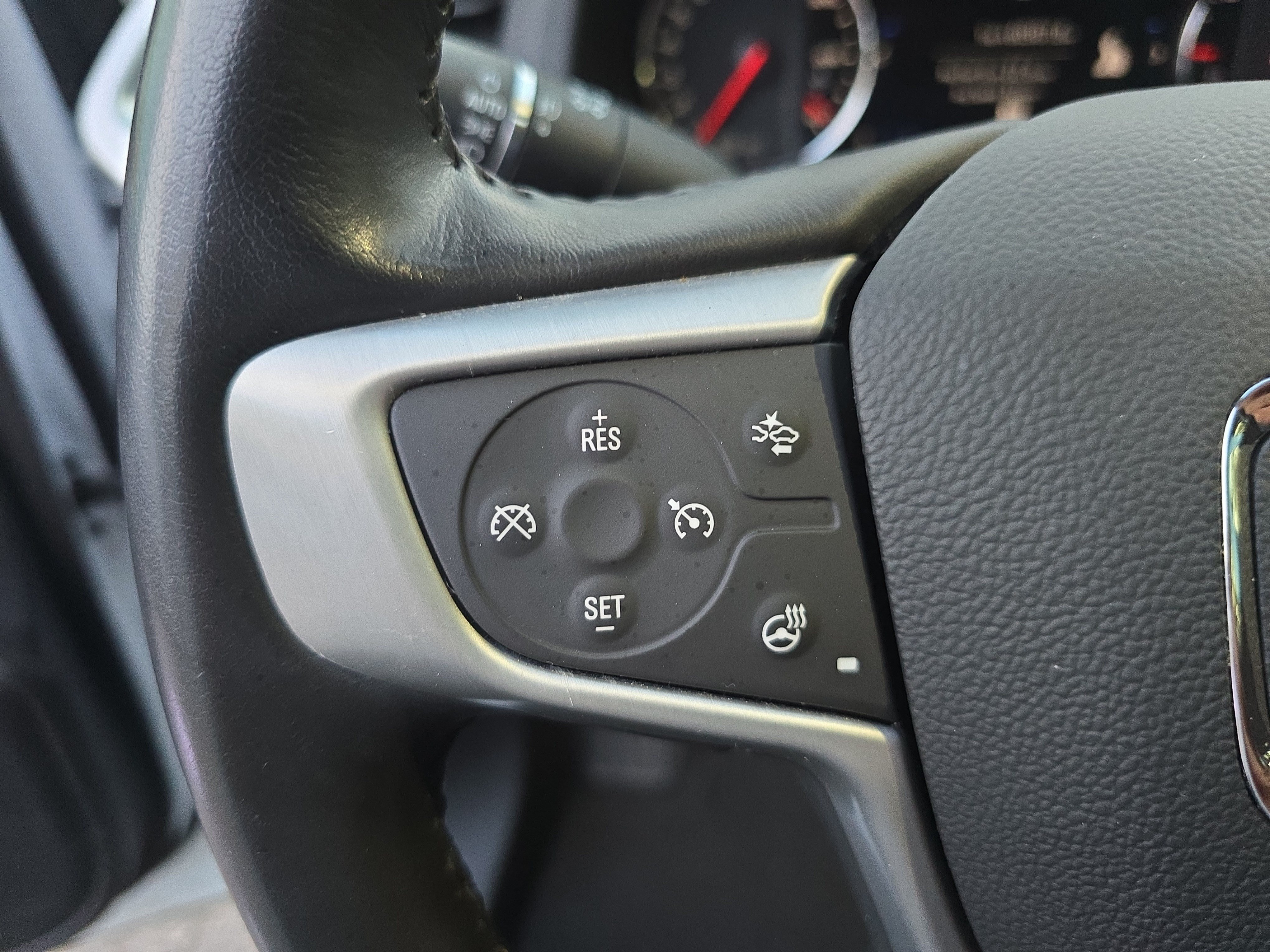 Used 2022 GMC Acadia SLT w/ Elevation Edition FWD image 17