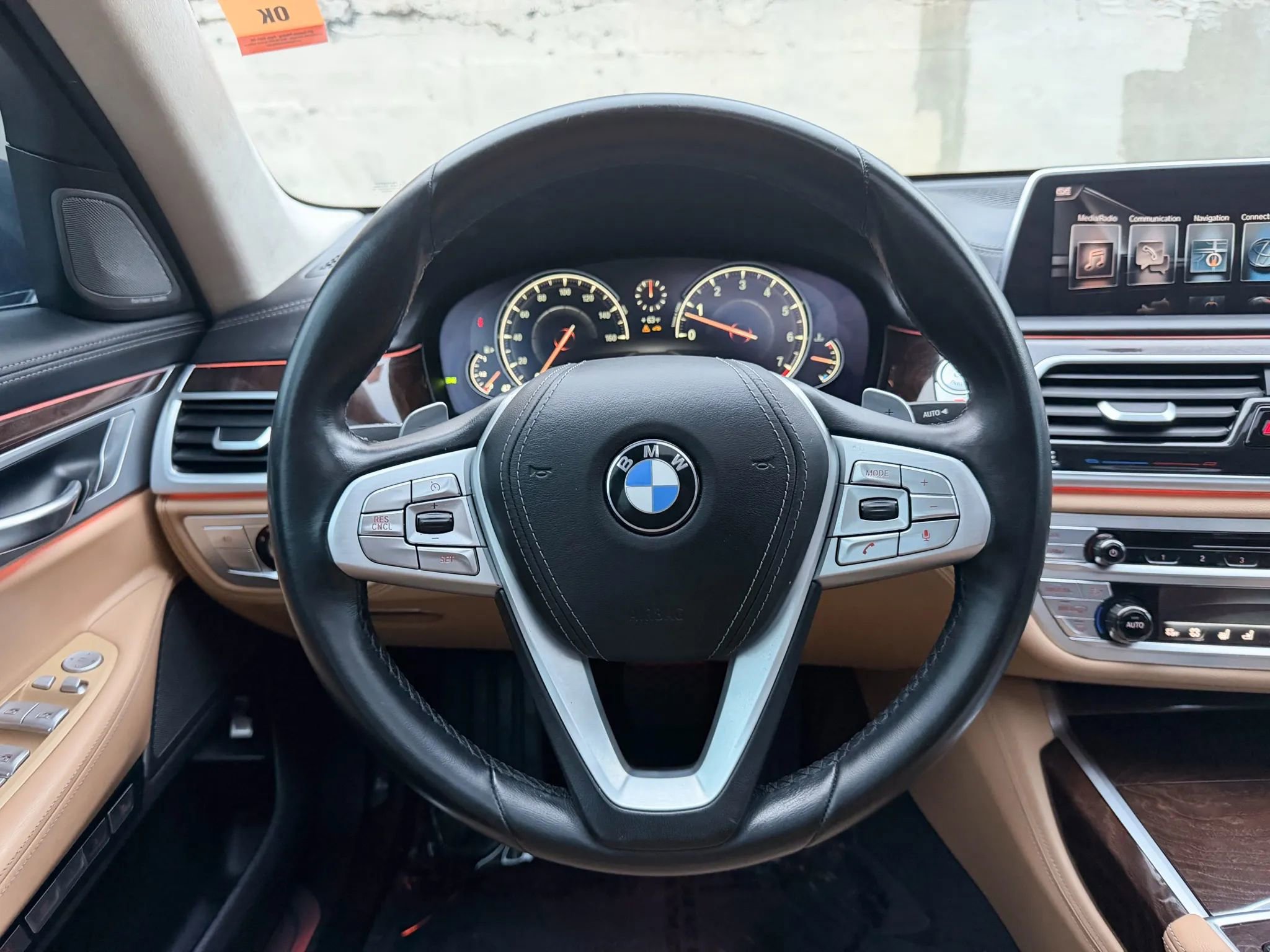 Used 2016 BMW 750i xDrive image 29