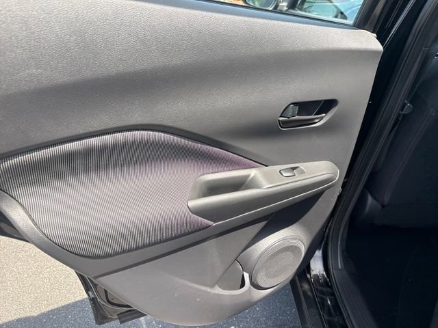 Used 2020 Nissan Kicks S FWD image 16