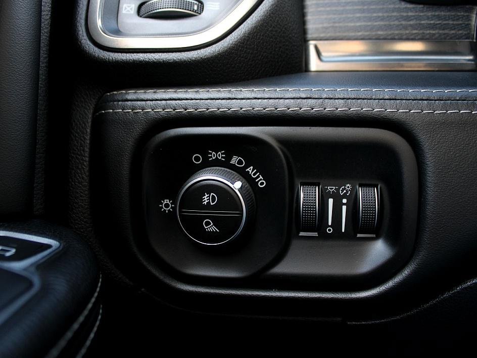 Used 2019 RAM 2500 Limited image 15