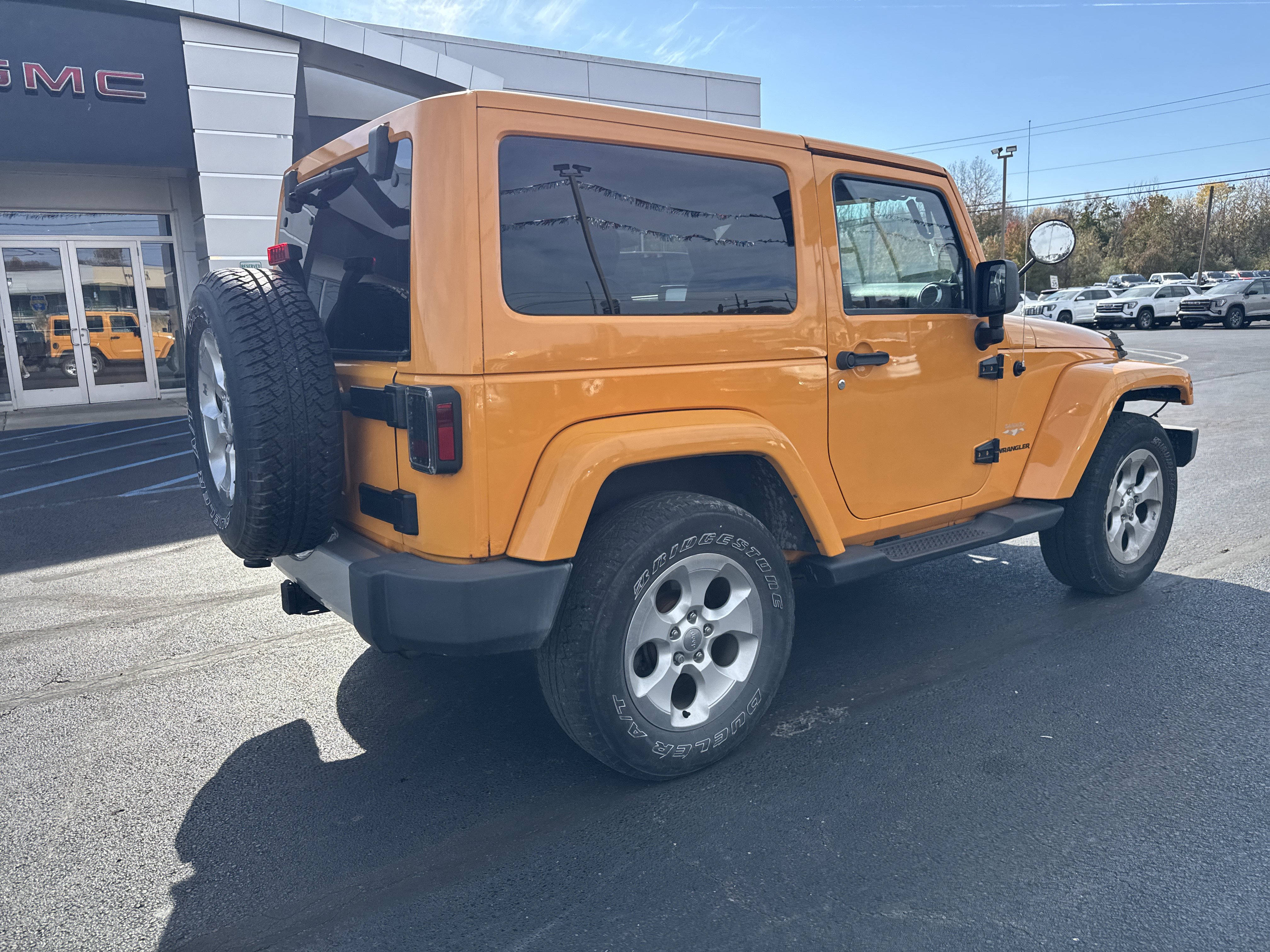 Used 2013 Jeep Wrangler Sahara video 3