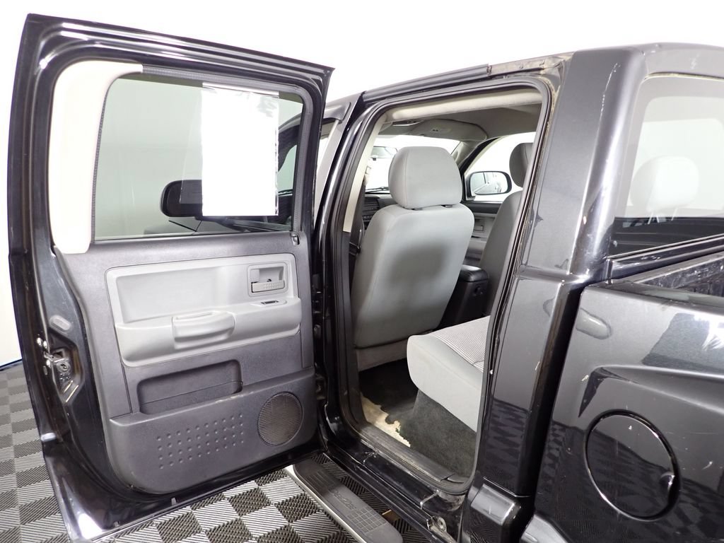 Used 2011 Dodge Dakota Big Horn w/ Skid Plate Group AWD/4WD image 27