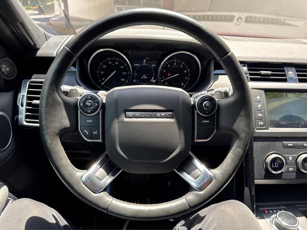 Used 2017 Land Rover Discovery SE AWD/4WD image 19