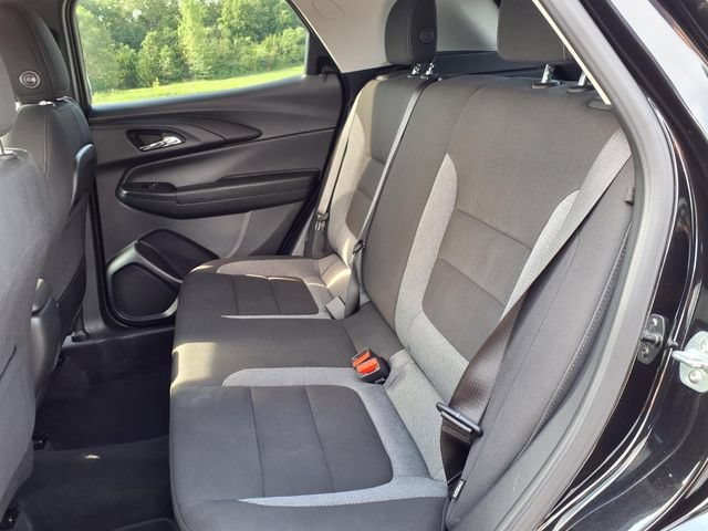 Used 2025 Chevrolet TrailBlazer LT AWD/4WD image 39