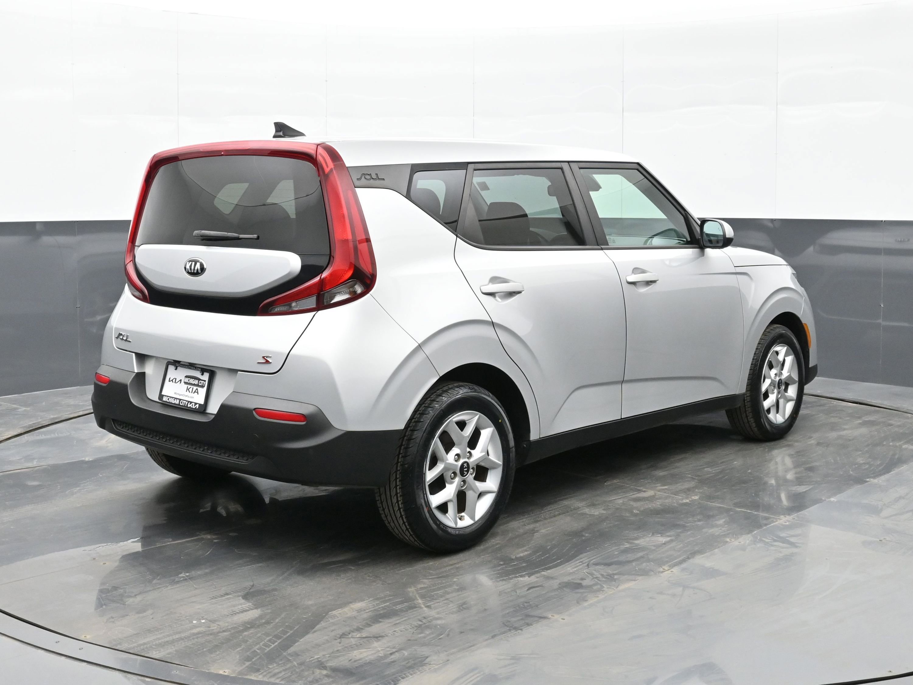 Used 2020 Kia Soul S image 8