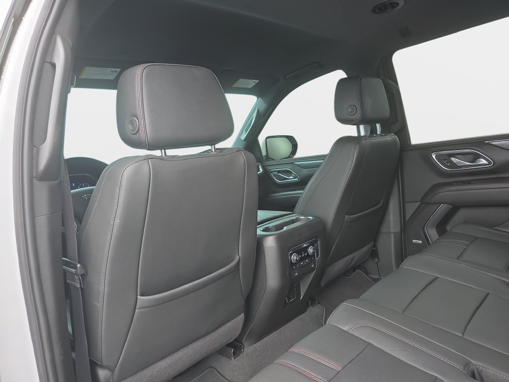 Used 2024 Chevrolet Suburban RST w/ Luxury Package RWD image 10
