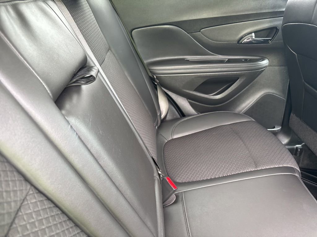 Used 2022 Buick Encore Preferred w/ Safety Package AWD/4WD image 28