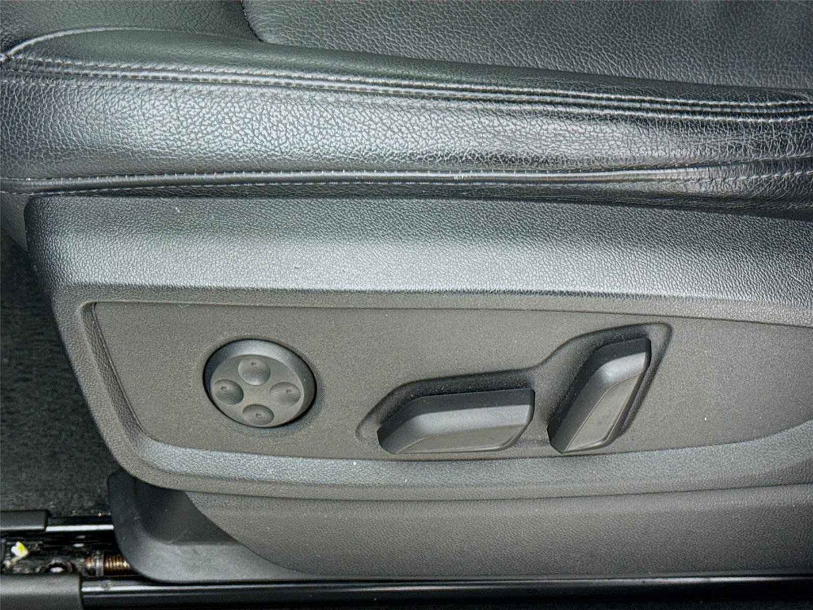 Used 2020 Audi Q5 2.0T Premium w/ Convenience Package image 22