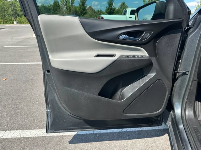 Used 2020 Chevrolet Equinox LS w/ LS Convenience Package FWD image 14