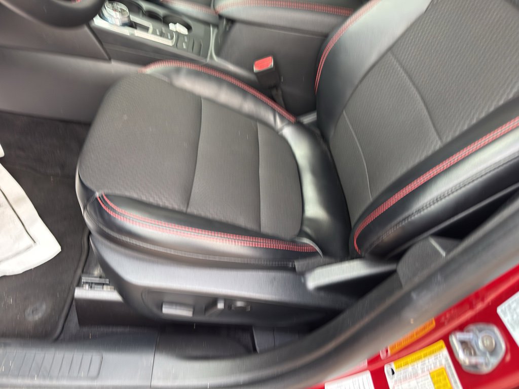 Used 2024 Ford Escape ST-Line image 11