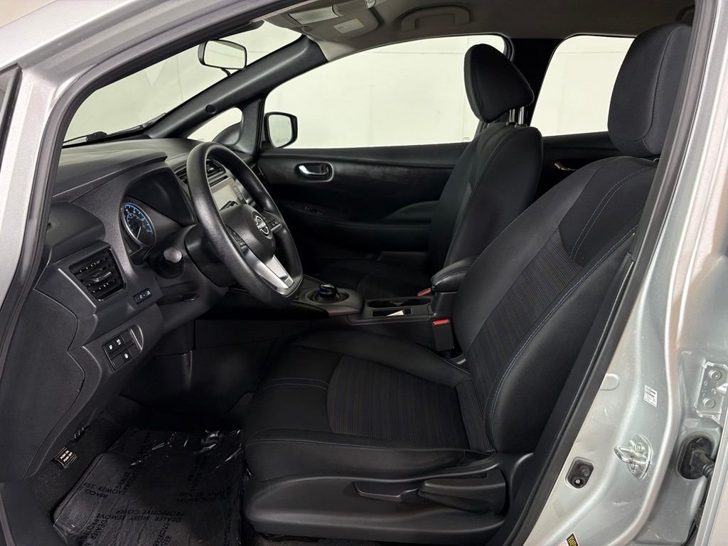 Used 2025 Nissan Leaf S FWD image 16
