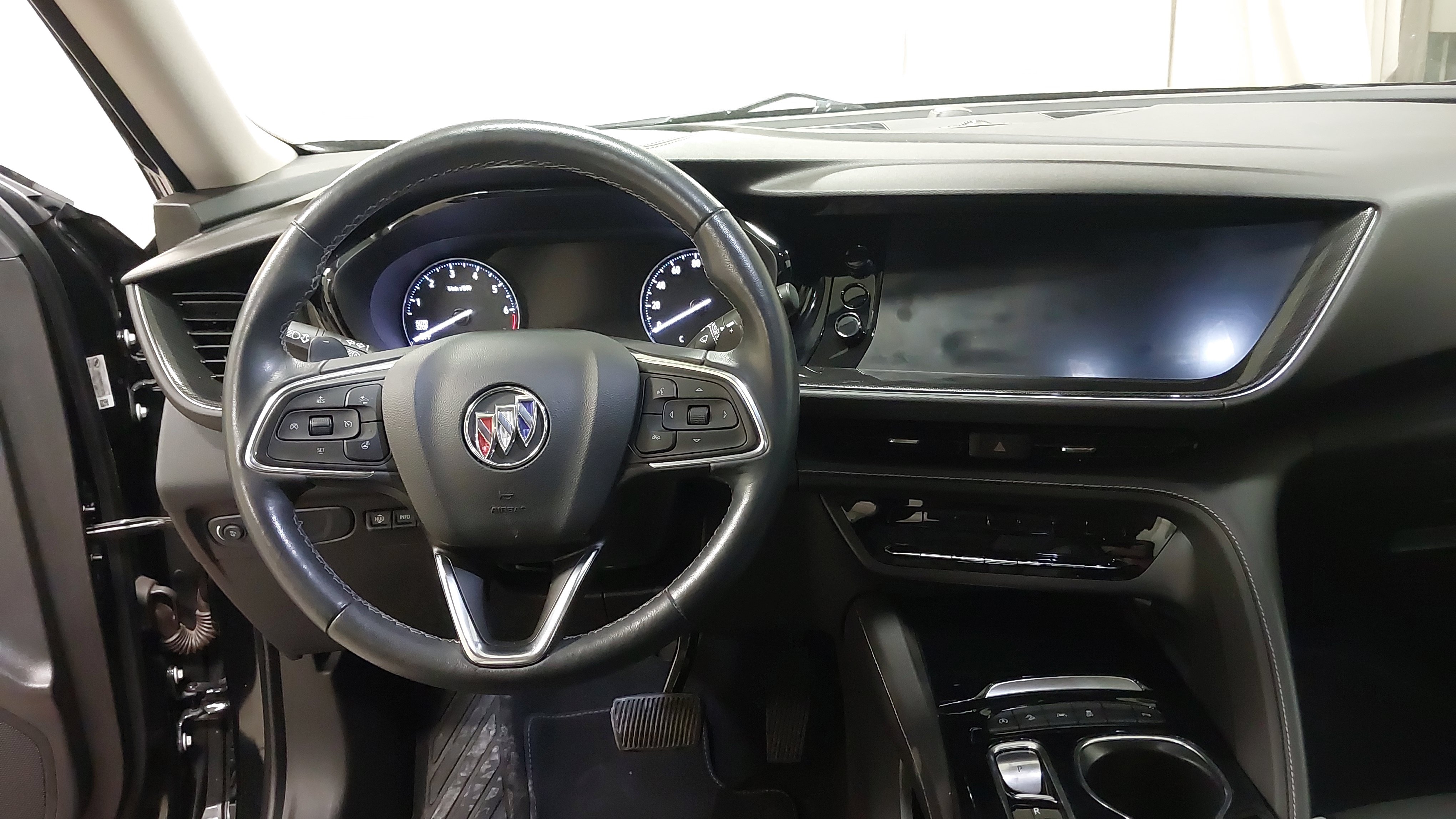 Certified 2021 Buick Envision Essence w/ Technology Package I AWD/4WD image 26