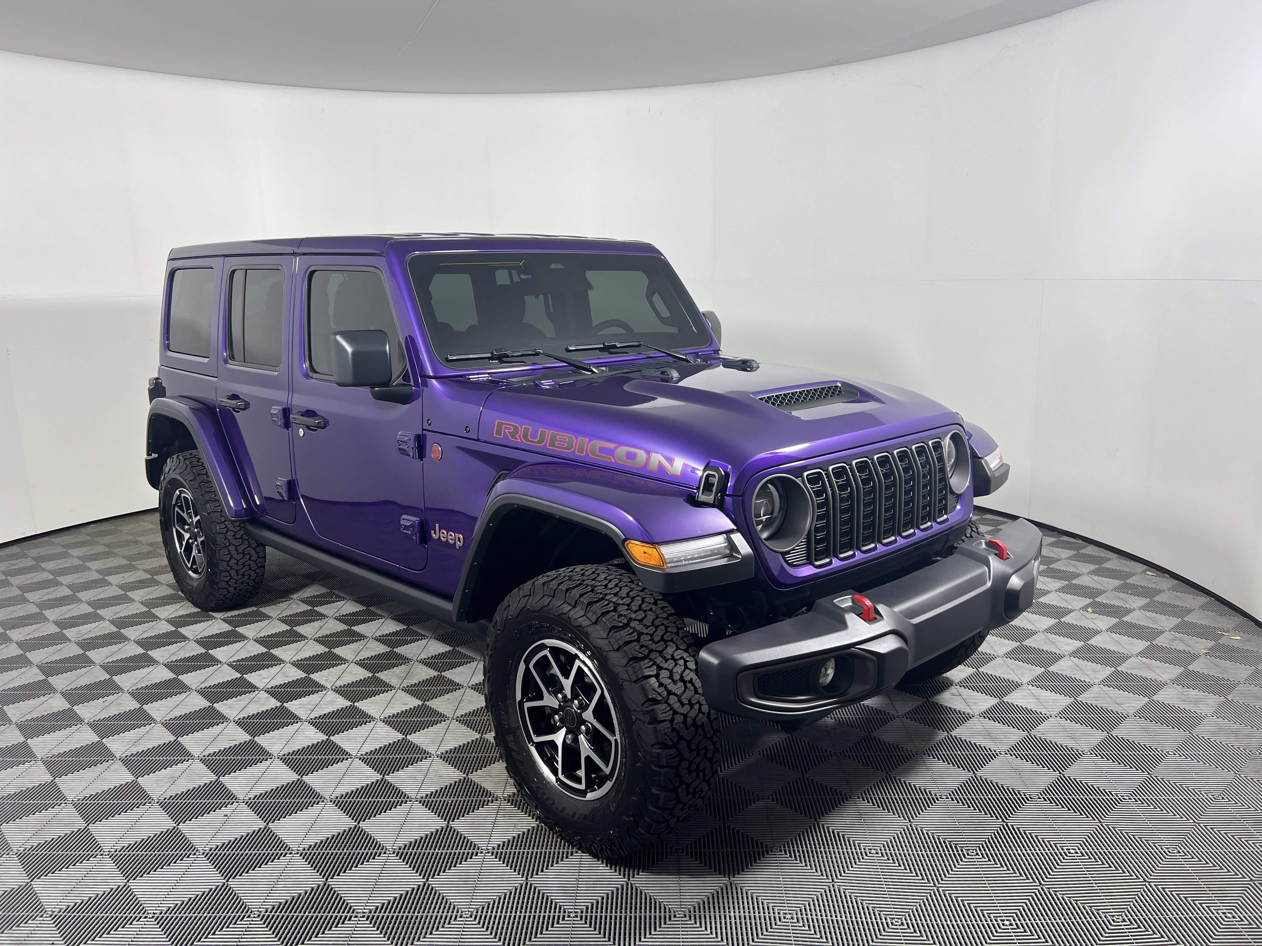 Used 2026 Jeep Wrangler Unlimited Rubicon w/ Safety Group AWD/4WD image 9