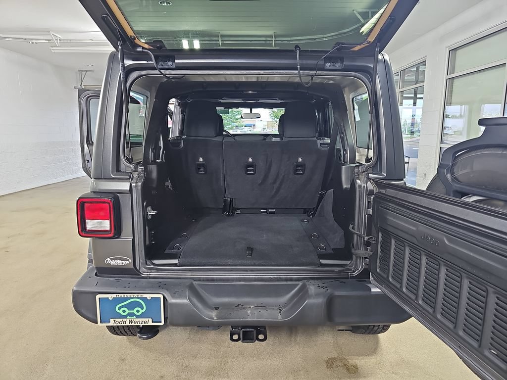Used 2018 Jeep Wrangler Unlimited Sport S AWD/4WD image 15