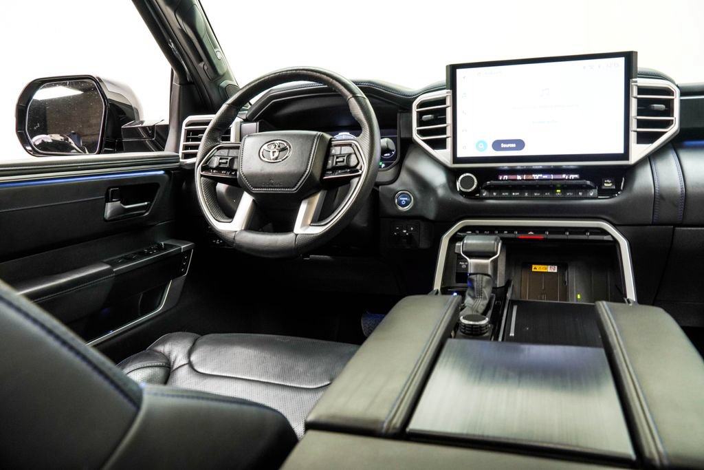 Used 2024 Toyota Sequoia Platinum AWD/4WD image 25
