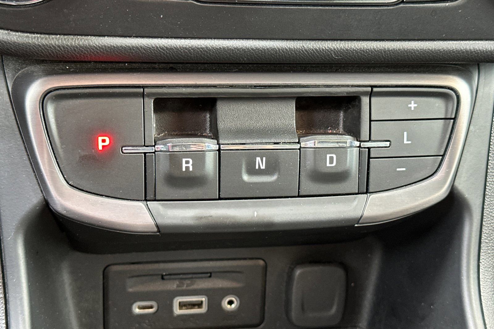 Certified 2024 GMC Terrain AT4 w/ Infotainment Package II image 22