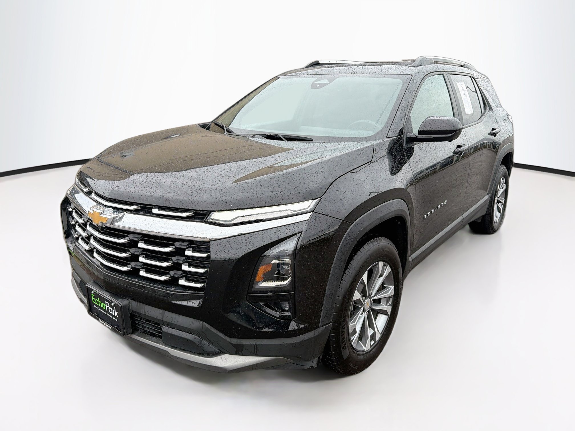 Used 2025 Chevrolet Equinox LT w/ Convenience Package II AWD/4WD image 3