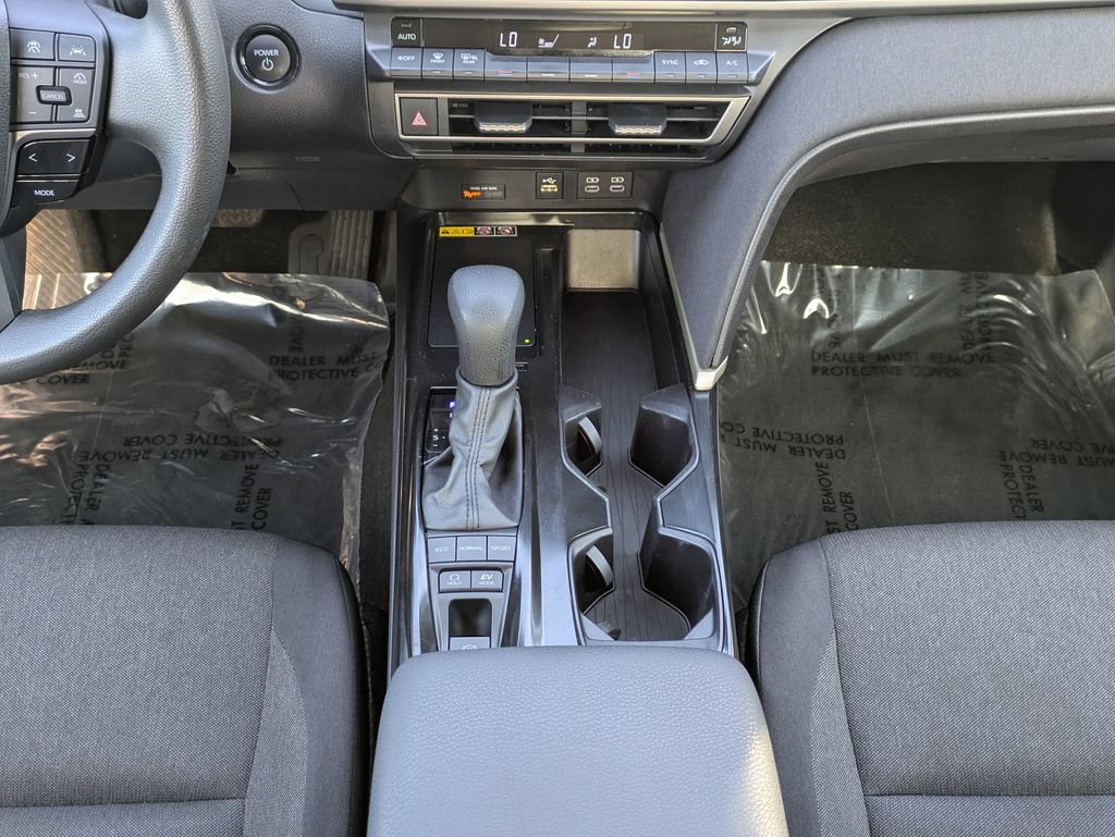 Used 2025 Toyota Camry LE FWD image 18