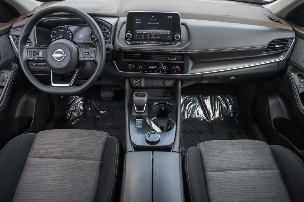 Used 2023 Nissan Rogue SV AWD/4WD image 18