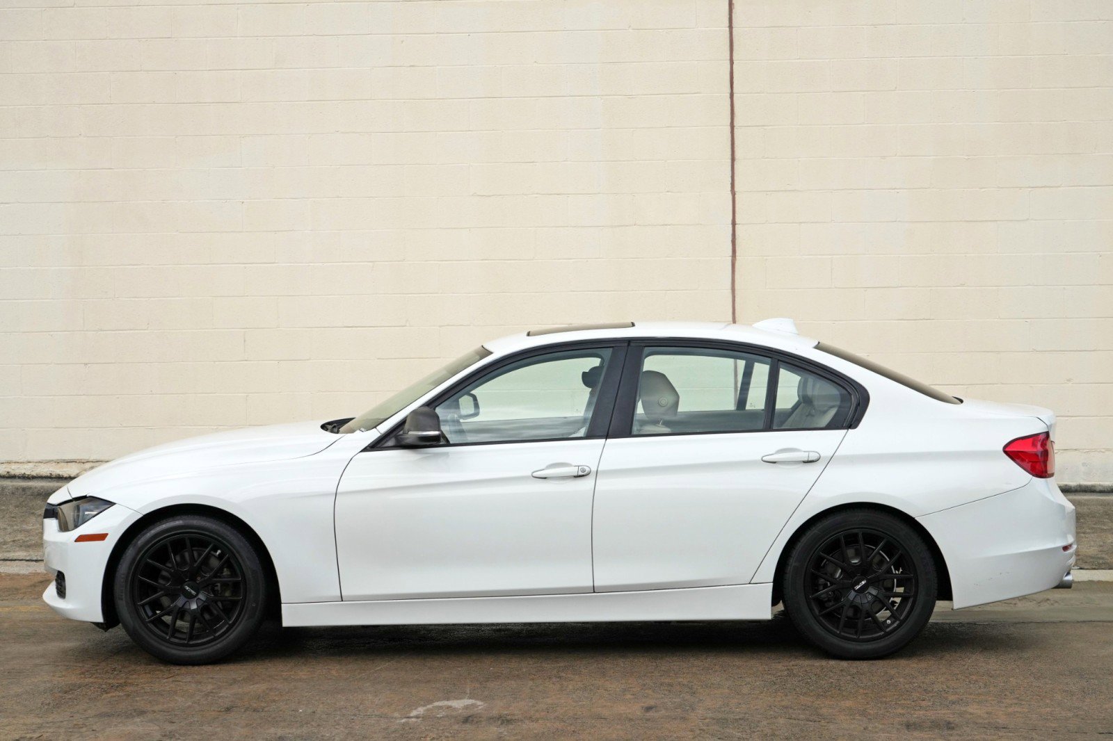 Used 2014 BMW 328d Sedan RWD image 44