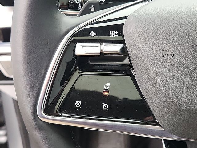 Certified 2024 Cadillac Lyriq Luxury image 21