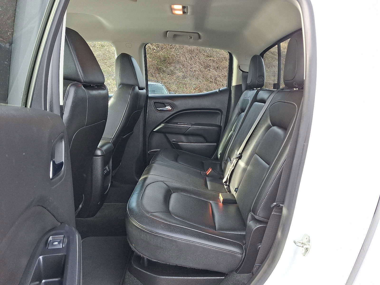 Used 2018 GMC Canyon SLT w/ Driver Alert Package image 10