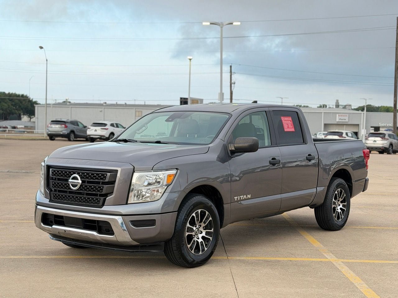 Certified 2022 Nissan Titan SV RWD image 4