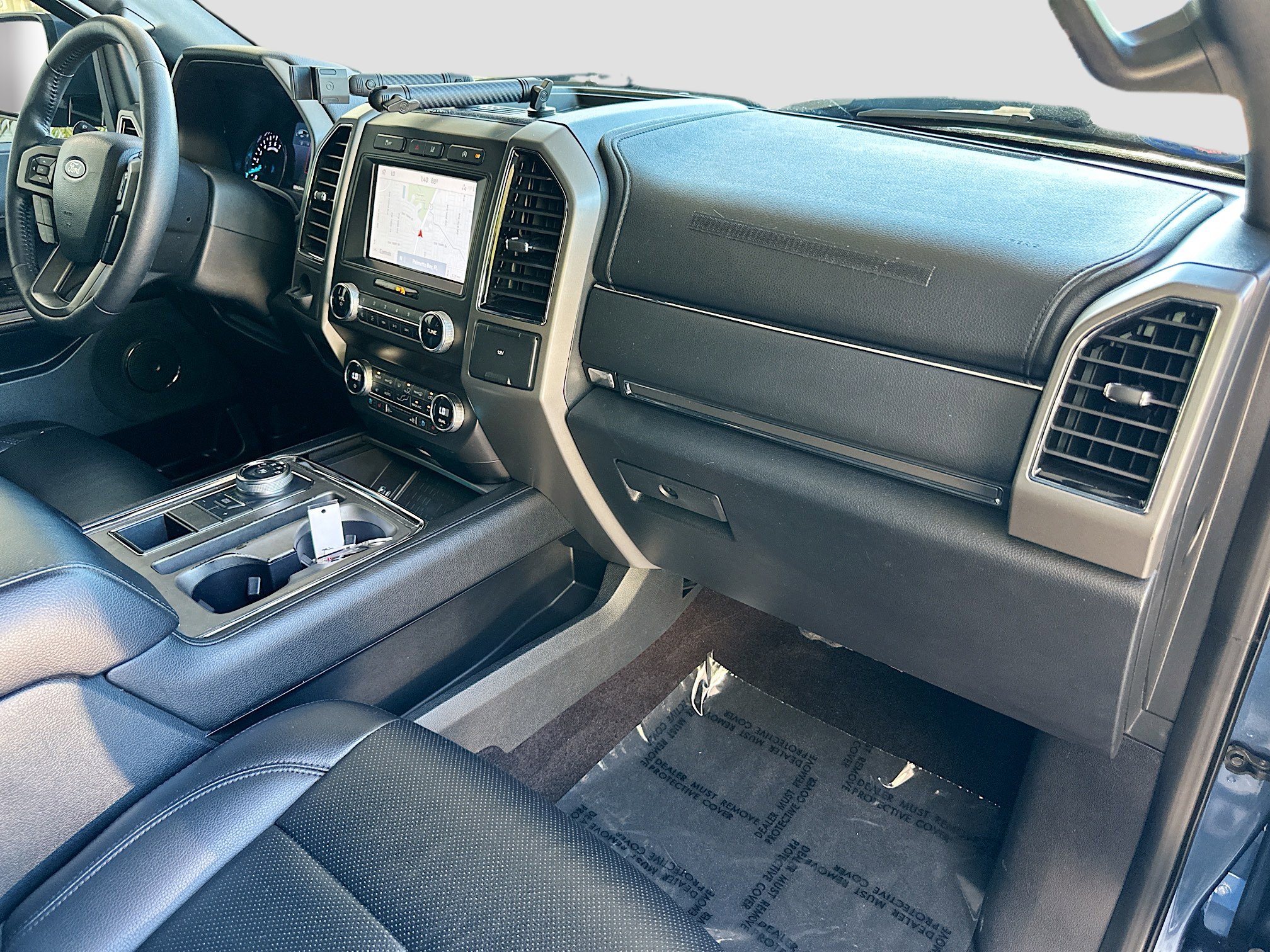 Used 2020 Ford Expedition XLT w/ Equipment Group 202A RWD image 30