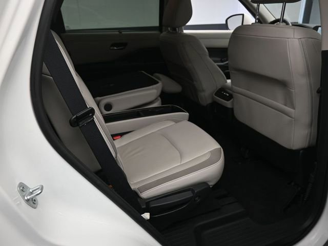 Used 2023 Nissan Pathfinder SL w/ SL Premium Package image 26