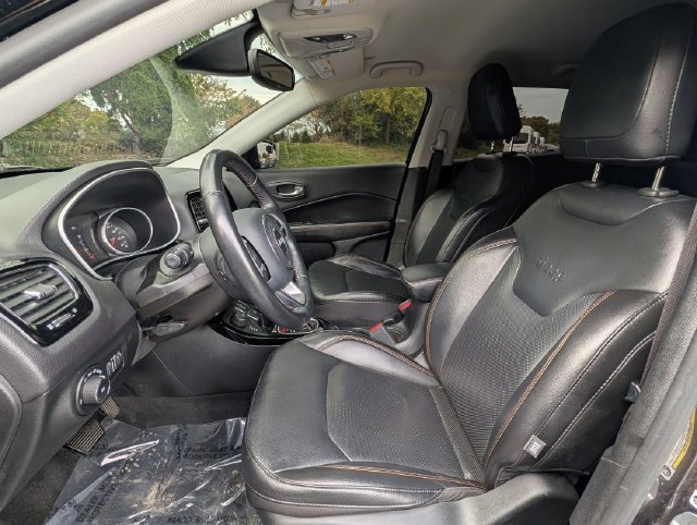 Used 2019 Jeep Compass Limited AWD/4WD image 10