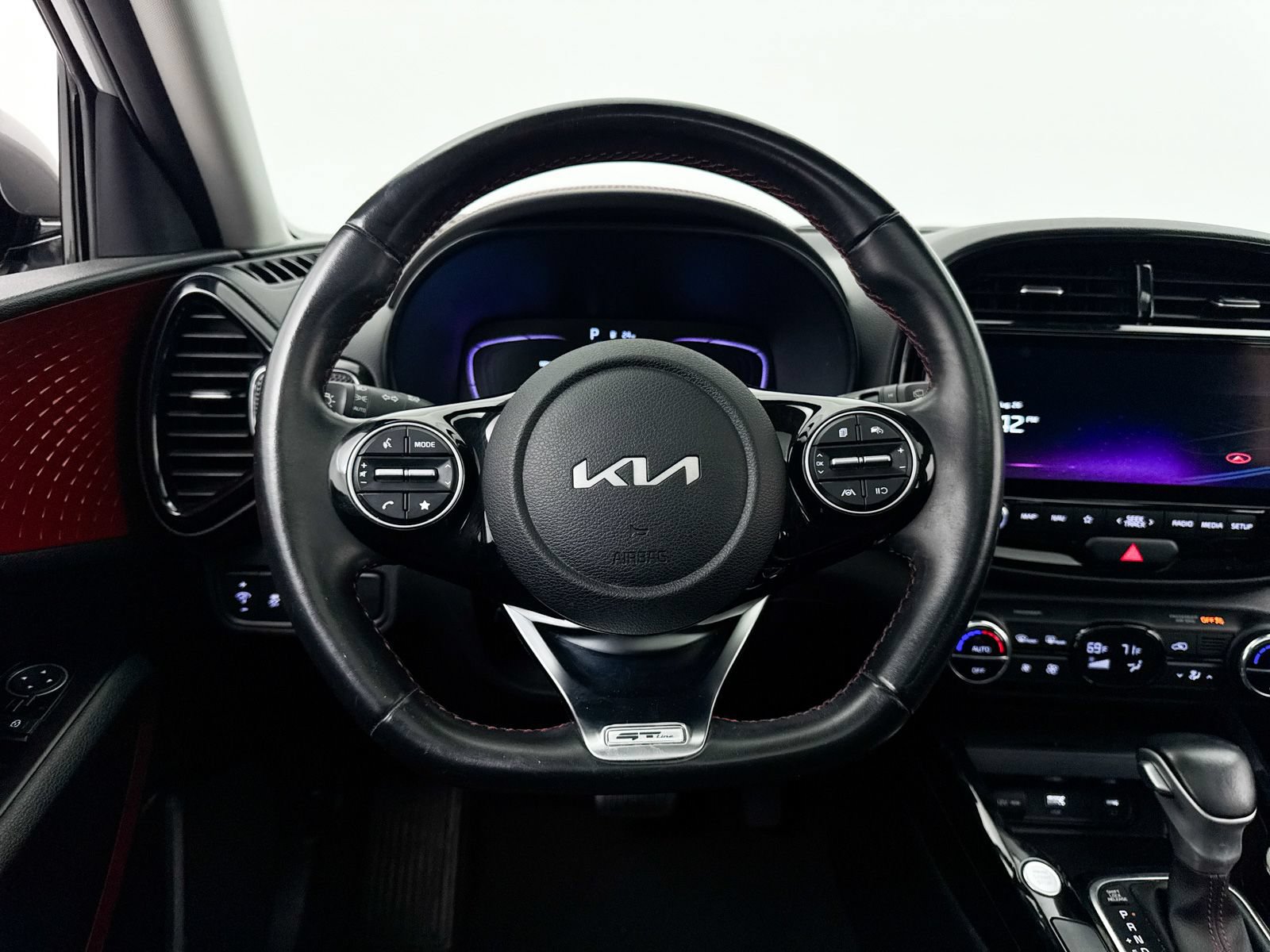 Certified 2023 Kia Soul GT-Line FWD image 33