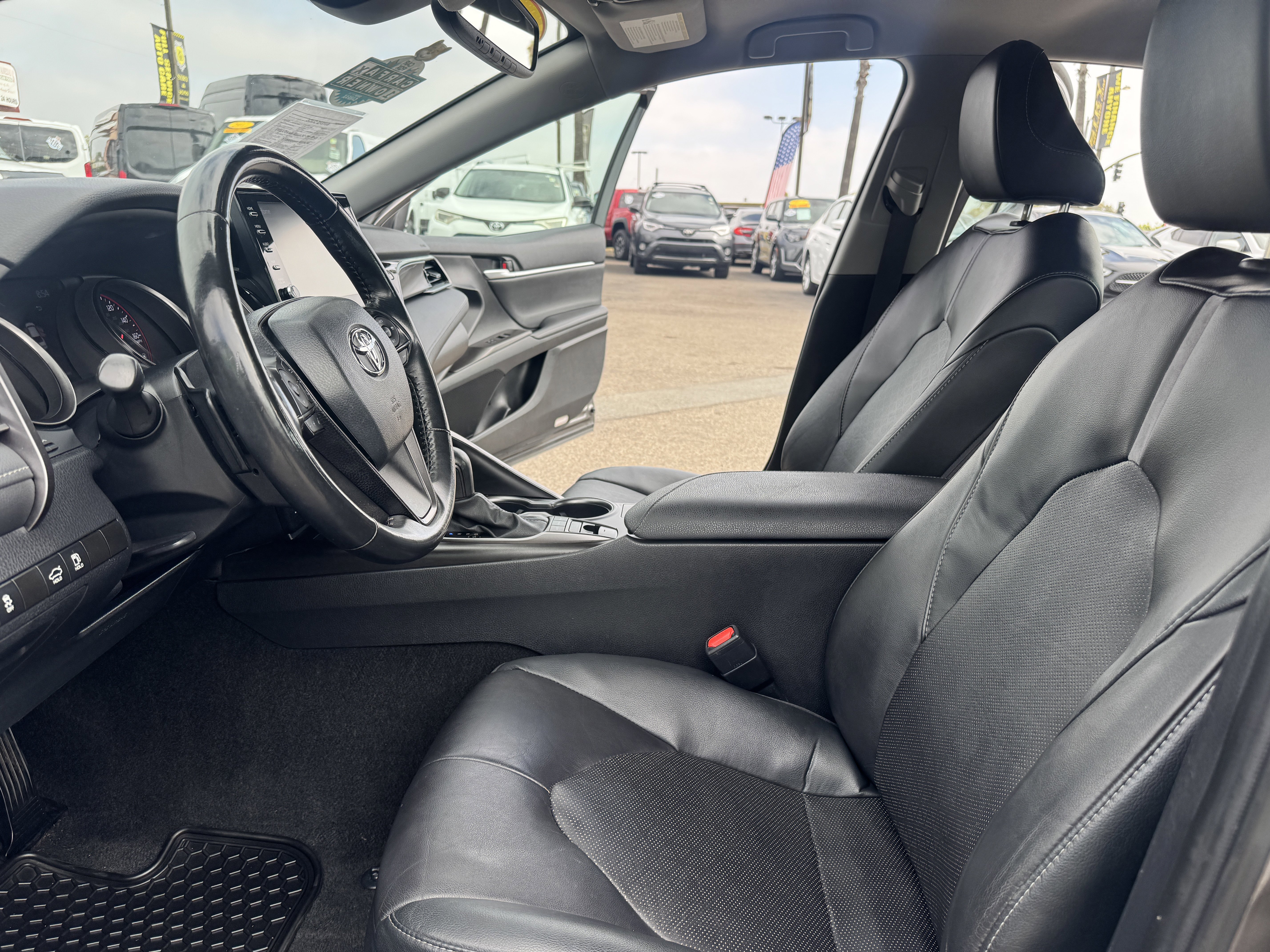 Used 2024 Toyota Camry XSE FWD image 10