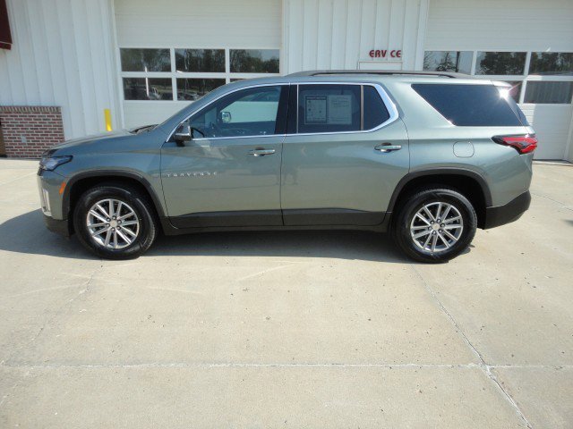 Used 2023 Chevrolet Traverse LT AWD/4WD image 1